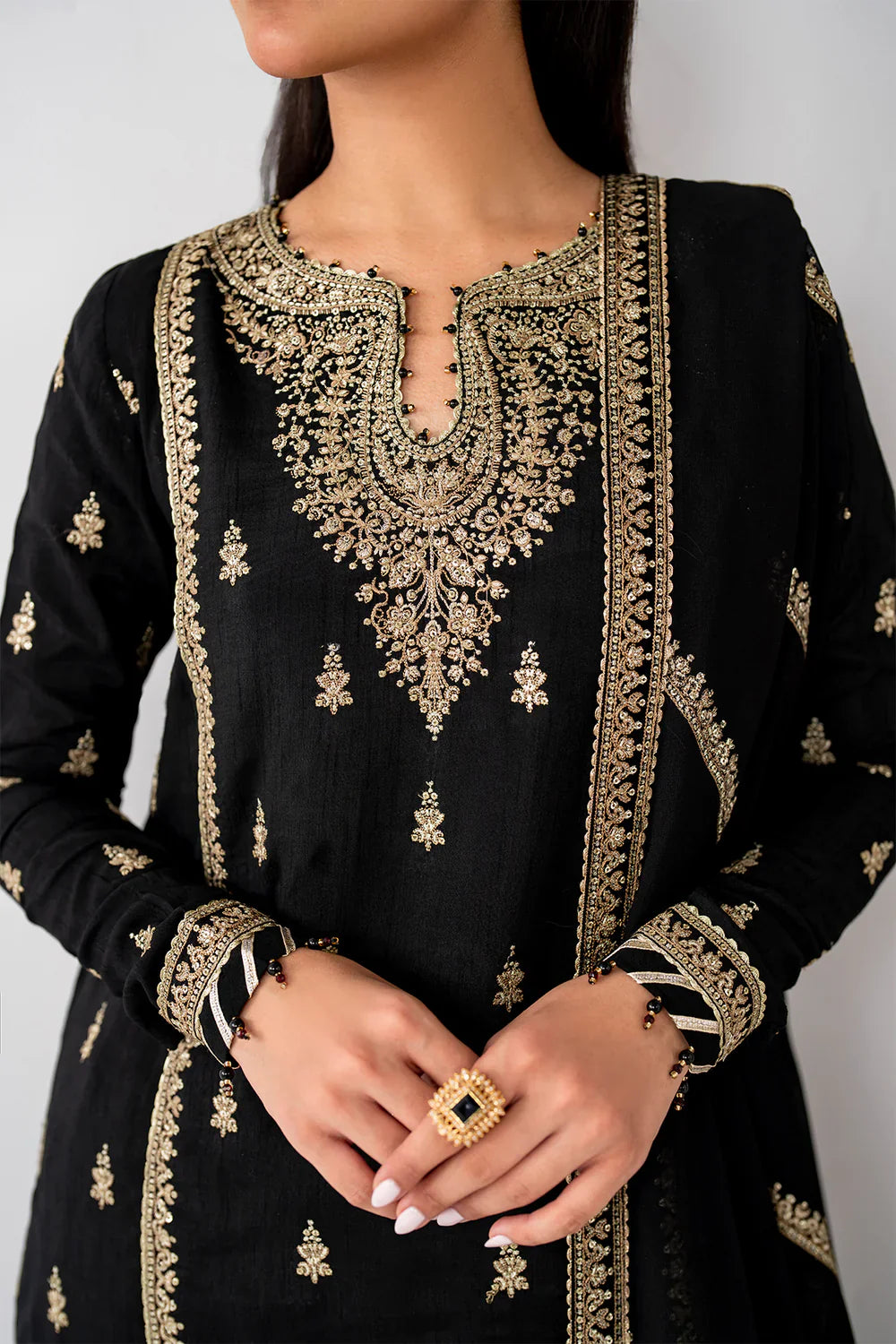 Shop JAZMIN Formals Embroidered Raw Silk UR-7027 at Raz Ruya! Huge discounts on luxury Pakistani designer wear. Fast delivery to UK, USA & Canada. End-of-Year & New Year Sale!