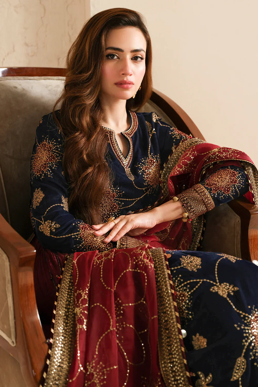 Shop JAZMIN Velvet Formal VF-2040 at Raz Ruya! Huge discounts on luxury Pakistani designer wear. Fast delivery to UK, USA & Canada. End-of-Year & New Year Sale!