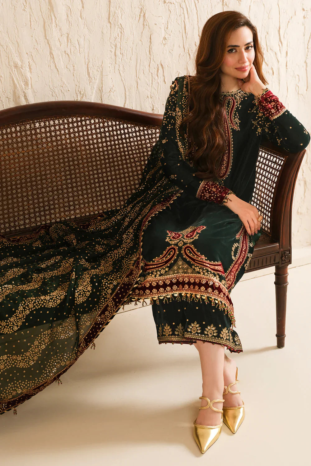 Shop JAZMIN Velvet Formal VF-2034 at Raz Ruya! Huge discounts on luxury Pakistani designer wear. Fast delivery to UK, USA & Canada. End-of-Year & New Year Sale!