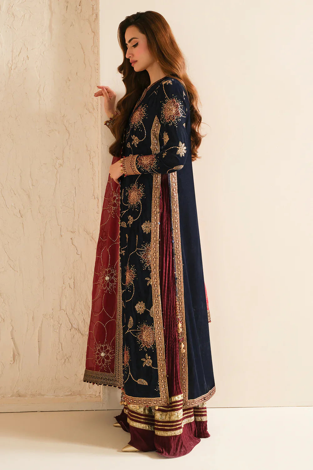 Shop JAZMIN Velvet Formal VF-2040 at Raz Ruya! Huge discounts on luxury Pakistani designer wear. Fast delivery to UK, USA & Canada. End-of-Year & New Year Sale!